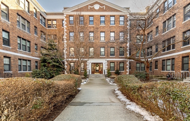 Studio, 1 bath, 390 sqft, $2,500, Unit 314