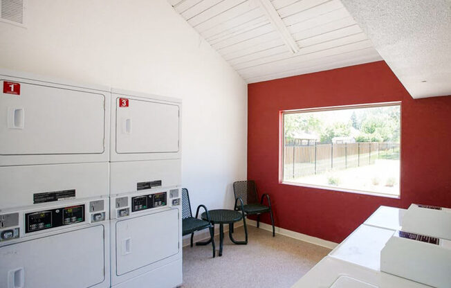 apartment laundry center in Meadow Lark Apartments