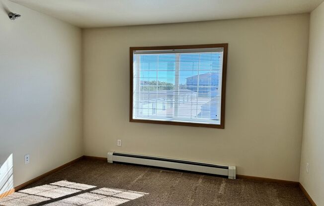 2 beds, 2 baths, 982 sqft, $1,245, Unit 605-212