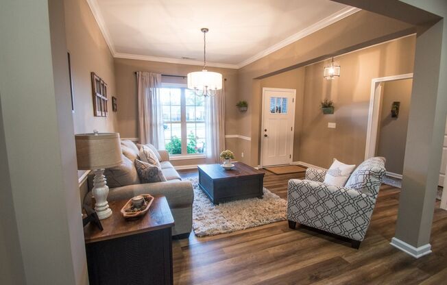 4 beds, 2 baths, $2,800