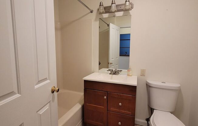 1 bed, 1 bath, $1,350, Unit Unit 2B