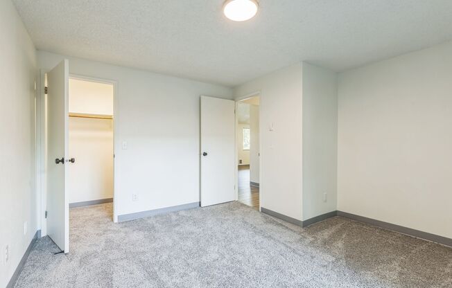 2 beds, 1 bath, 850 sqft, $1,795, Unit 518-1