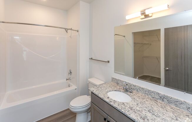 3 beds, 2 baths, 1,378 sqft, $1,915, Unit 337