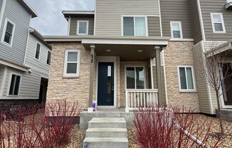 Newly Built Duplex Townhome Available in Aurora