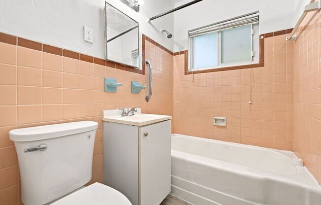 1 bed, 1 bath, 600 sqft, $1,400, Unit Unit 2