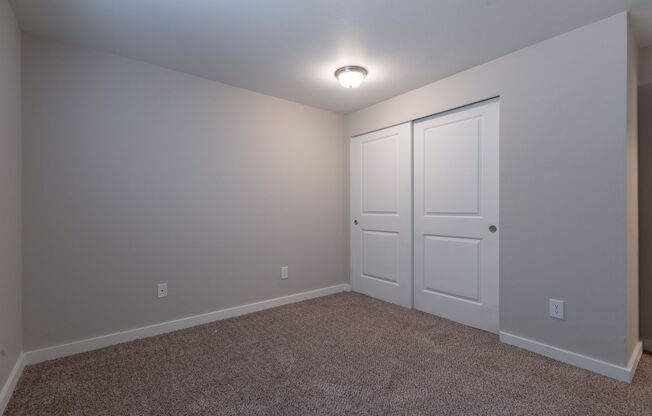 1 bed, 1 bath, 612 sqft, $1,300, Unit 323