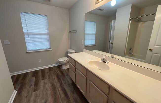 1 bed, 1 bath, 765 sqft, $1,125, Unit 2752-9