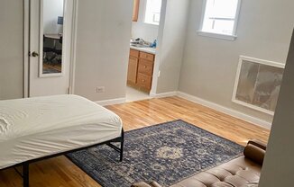 6530 N Lakewood Ave, Chicago IL 8