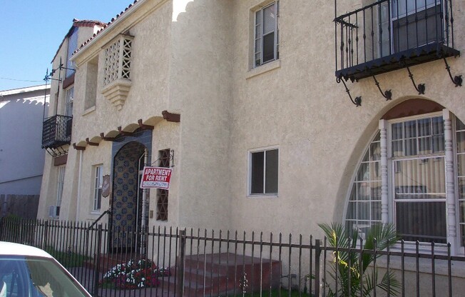 Studio, 1 bath, 550 sqft, $1,495, Unit 08