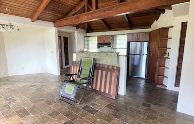 Gorgeous 2 Bedroom / 1 Bath in Waikane