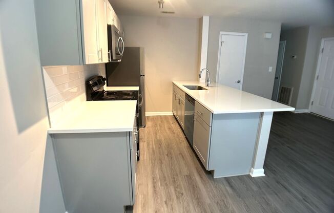 1 bed, 1 bath, 700 sqft, $1,150, Unit 201