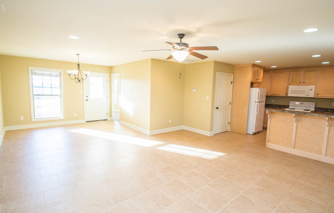 2 beds, 2 baths, $1,300