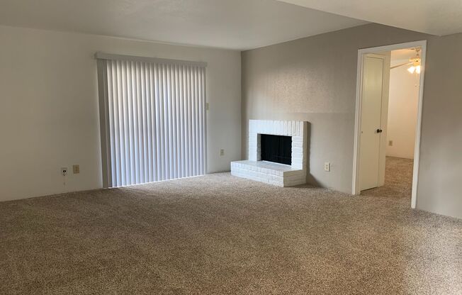 2 beds, 2 baths, 1,003 sqft, $1,050, Unit 2703