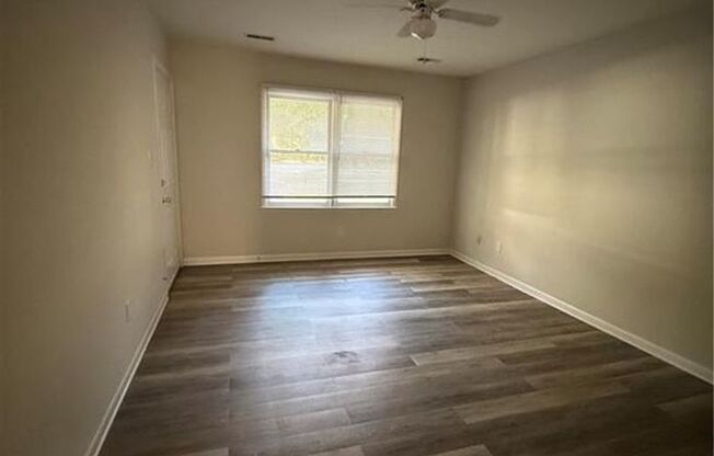 2 beds, 1 bath, $1,500