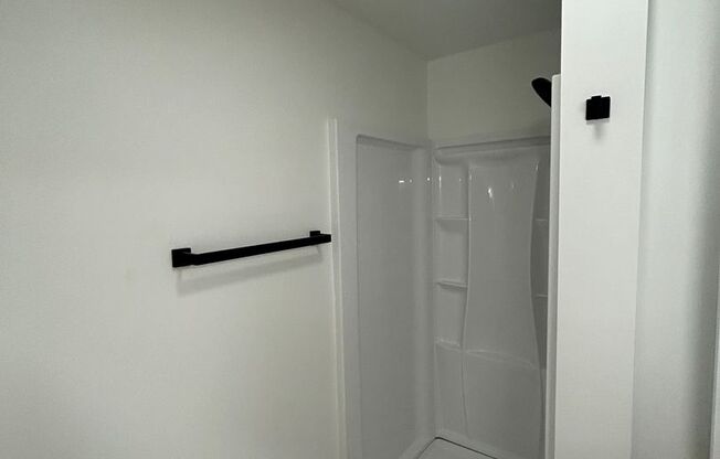 1 bed, 1 bath, 630 sqft, $2,200, Unit 105