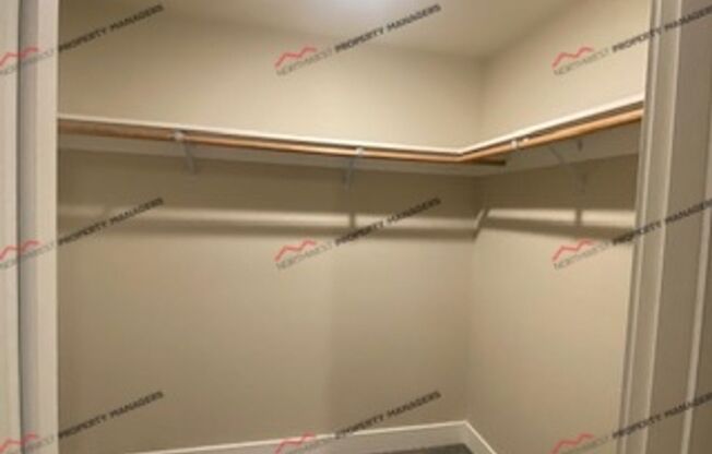 3 beds, 2.5 baths, 1,292 sqft, $1,895, Unit #T-1