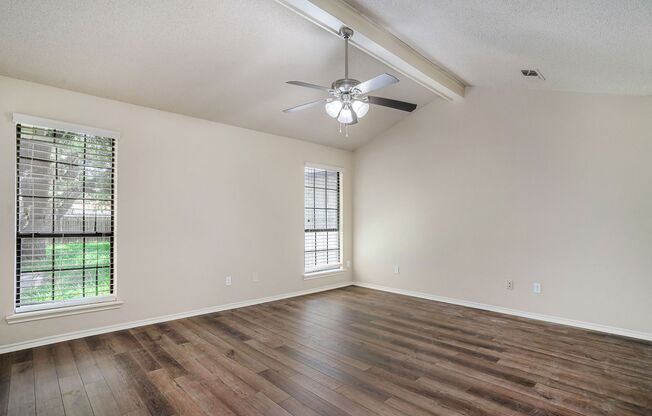 Handsome, Brick Home in Rowlett