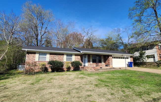 Adorable single level home with fenced in yard!