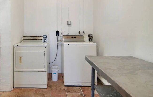 1 bed, 2 baths, 600 sqft, $1,495, Unit B1