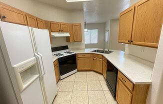 2 beds, 2 baths, $1,595