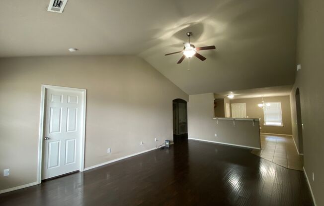 4 Bedroom Springdale Home near the Razorback Greenway!