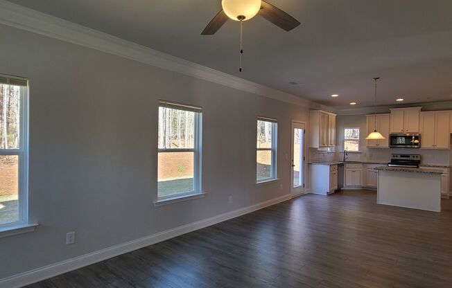 Spacious 4BR/3BA Home in Laurel Cove with Guest Suite on Main!