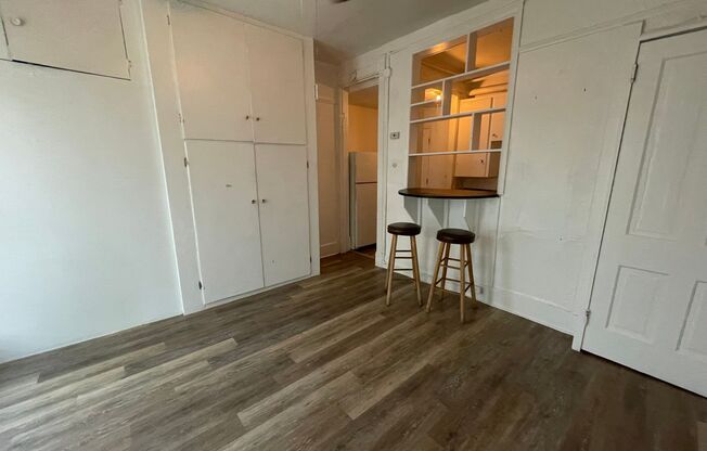 10 unit apartment building