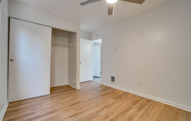 2 beds, 1 bath, $1,895, Unit 6