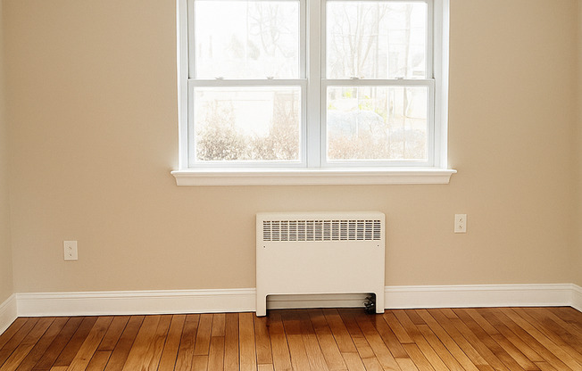 1 bed, 1 bath, 600 sqft, $1,825, Unit B-17