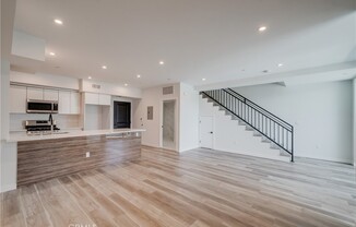 4 beds, 3 baths, 1,680 sqft, $3,995, Unit 302