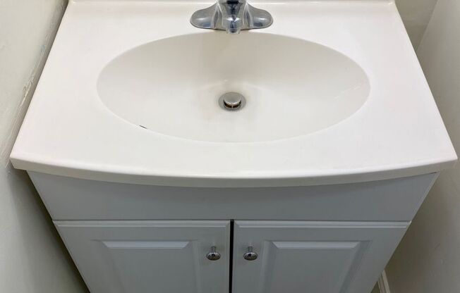 2 beds, 1 bath, 675 sqft, $725, Unit 441 Winfield-Unit 01