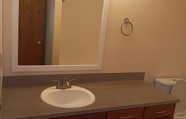 3 beds, 1.5 baths, 1,300 sqft, $2,399, Unit 214-788B