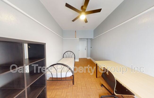 Studio, 1 bath, 146 sqft, $1,050