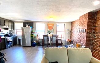 151 153 MERIDIAN ST