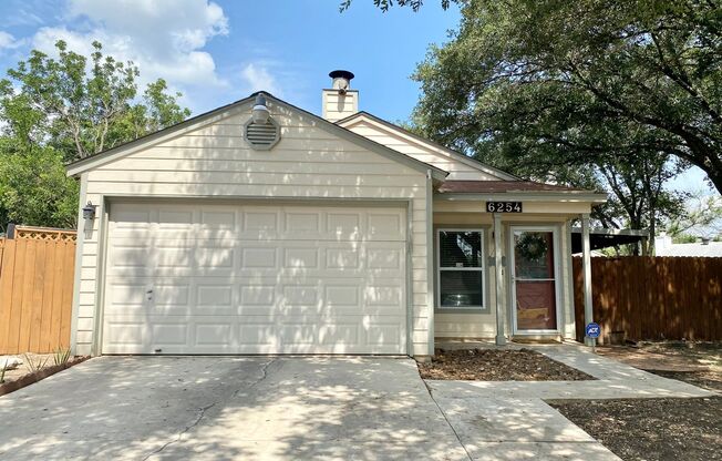 3/2 Home Available for Lease!
