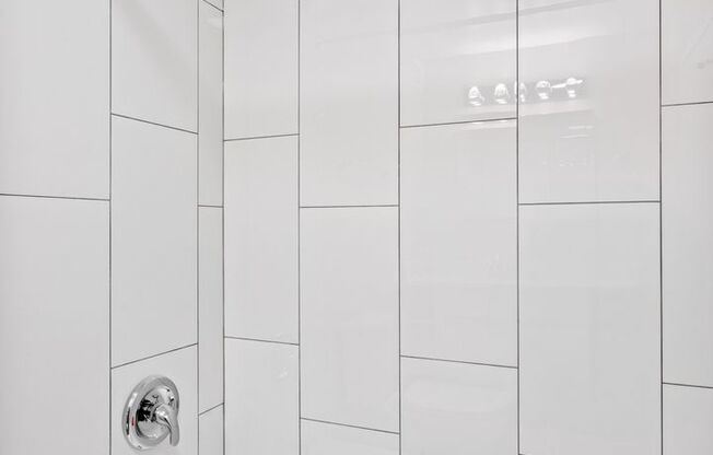 3 beds, 1.5 baths, 1,001 sqft, $3,200, Unit 8H