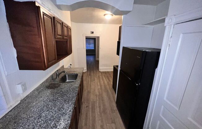 3 beds, 1 bath, $1,350