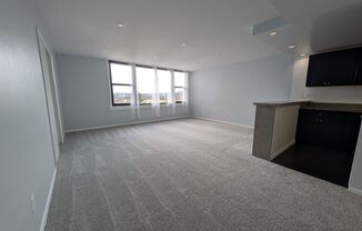 2 beds, 1 bath, $2,200, Unit 622