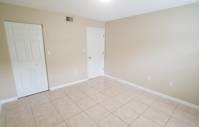 2 beds, 2 baths, $1,800