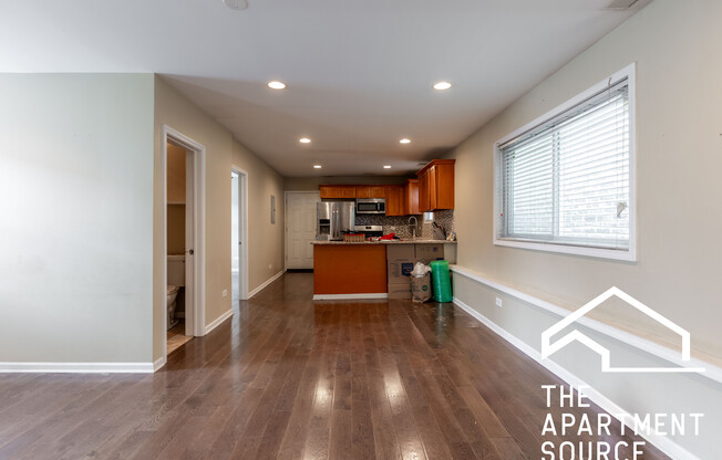 1530 North Greenview Ave.