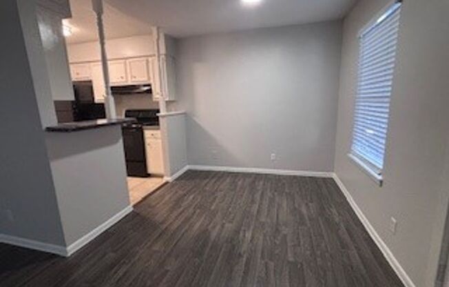 2 beds, 2 baths, 931 sqft, $1,225, Unit 08-0807