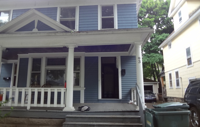 93-97 Holbrooke St