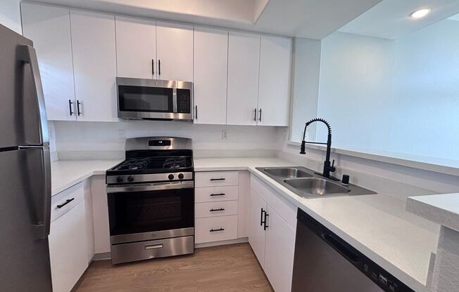 1 bed, 1 bath, 705 sqft, $2,548, Unit 322