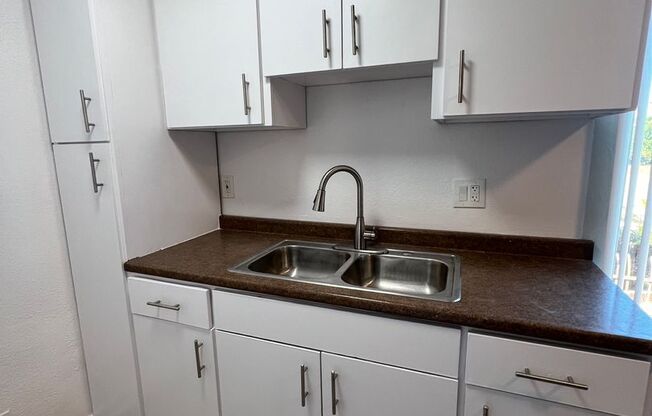 1 bed, 1 bath, 525 sqft, $1,795