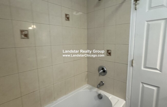 2900 North Kolmar Avenue