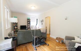 85 STRATHMORE RD
