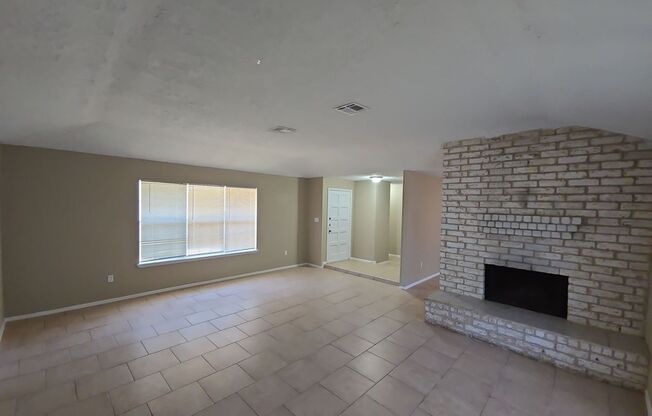 3 beds, 2 baths, $1,635