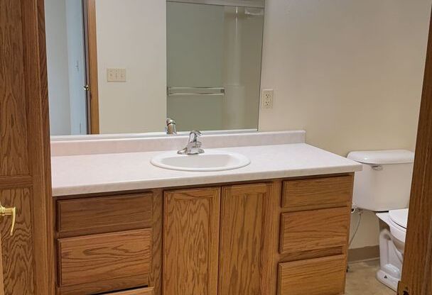 3 beds, 2 baths, 1,200 sqft, $1,325, Unit TE218X-247