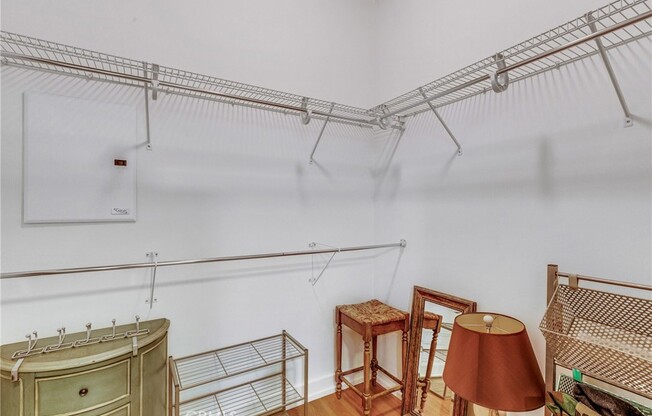 645 W 9th St
