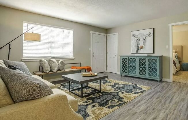 2 beds, 2 baths, 880 sqft, $999, Unit 2011B